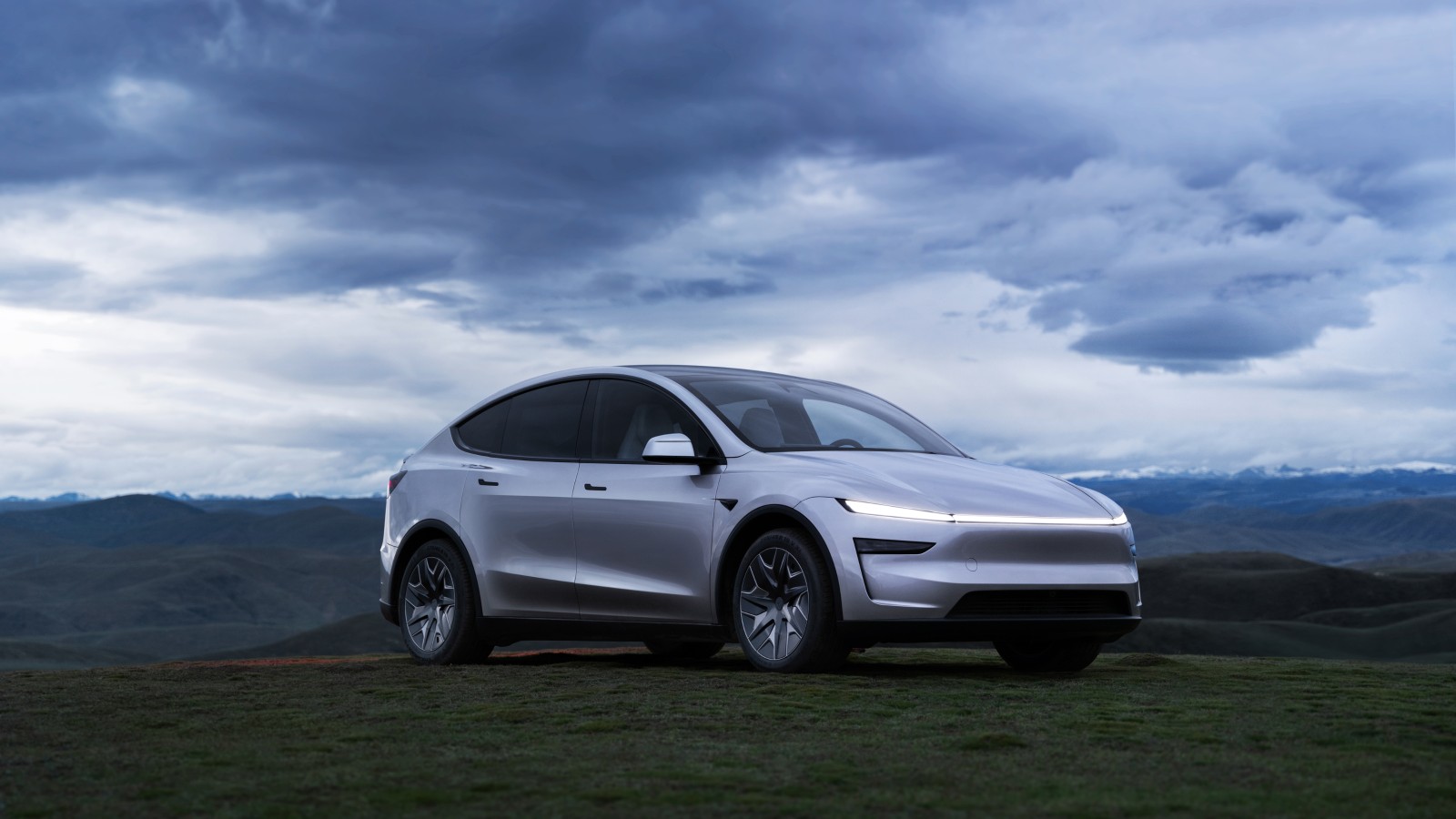 Tesla Stretches The Model Y To Fill The Void Left By The Model X