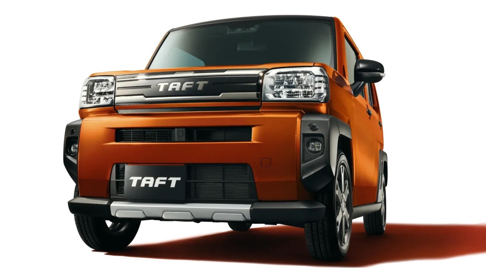 Daihatsu Refreshes the Taft Kei Crossover With Tougher Looks and Smarter Radar