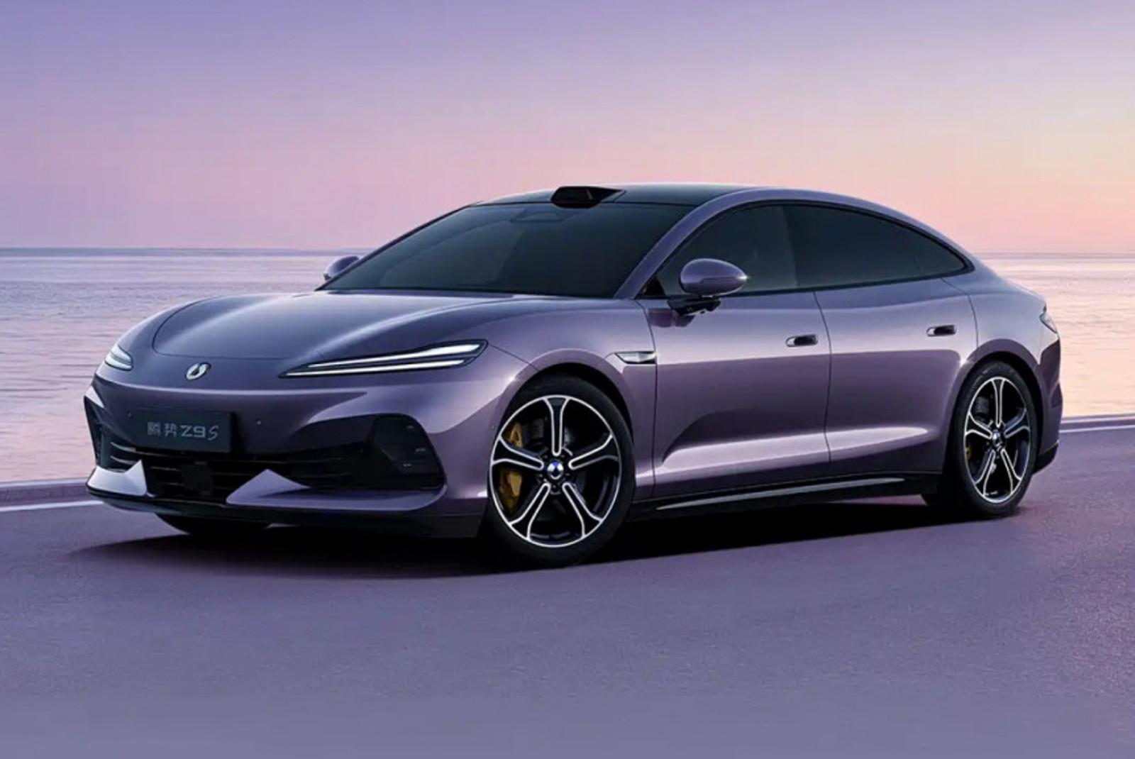 BYD Shrinks the Denza Z9 Sedan Into a Shorter, Faster Z9S