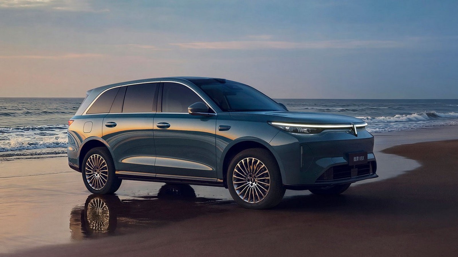 Wey Trims Down Its Flagship Formula: Meet the Five-Seat V8X