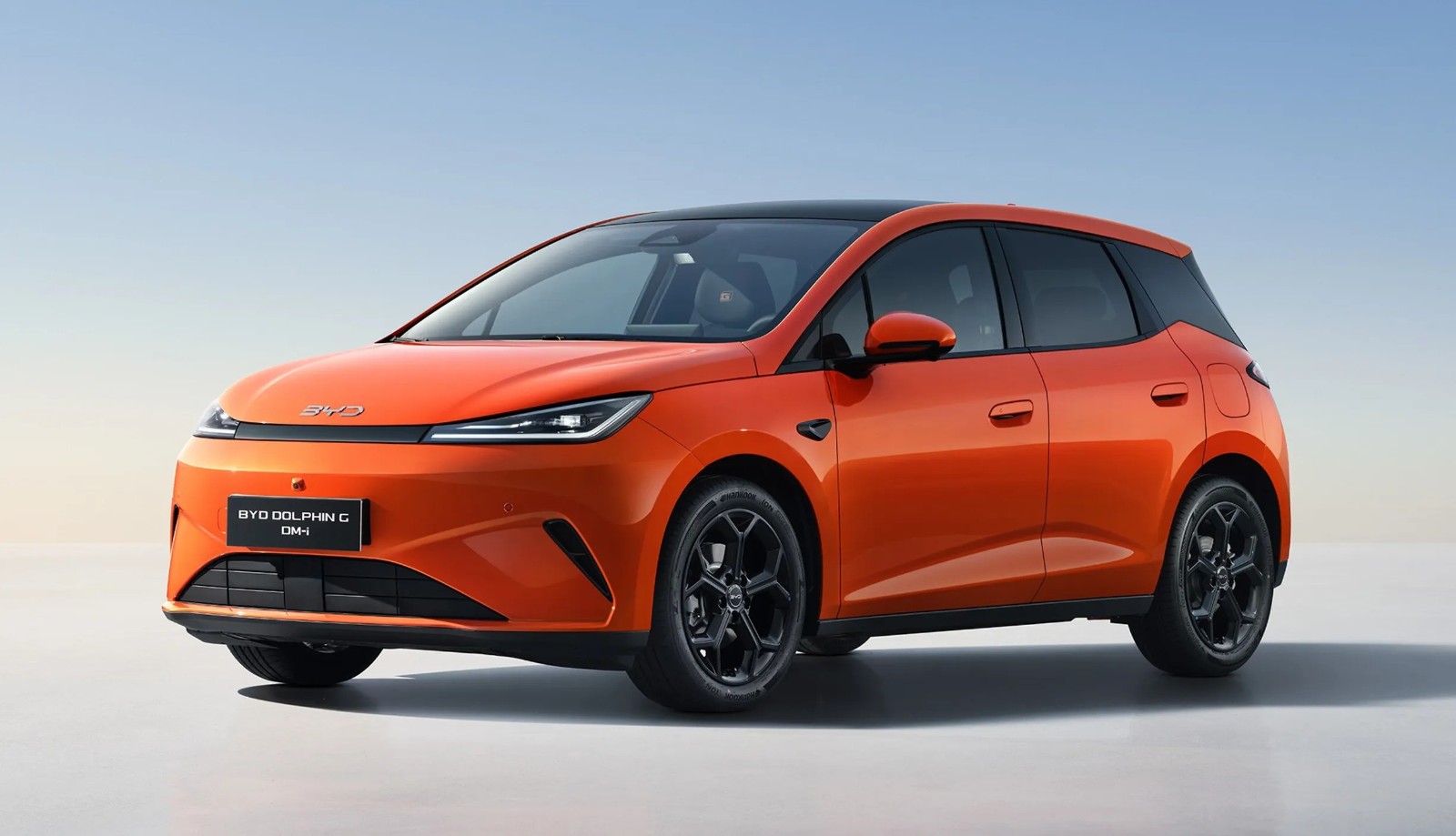 BYD Dolphin G DM-i Brings Plug-In Hybrid Power to Europe’s Small Hatchback Segment