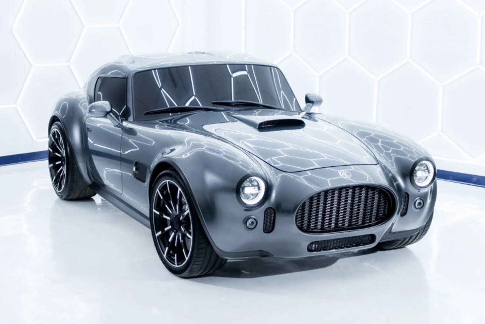 AC Cobra GT Coupe Turns the Classic Cobra Formula Into a Carbon-Bodied Hardtop