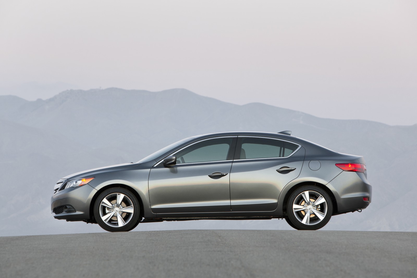Acura ILX 2.0L