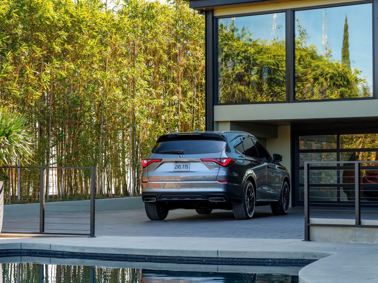 Acura MDX Advance