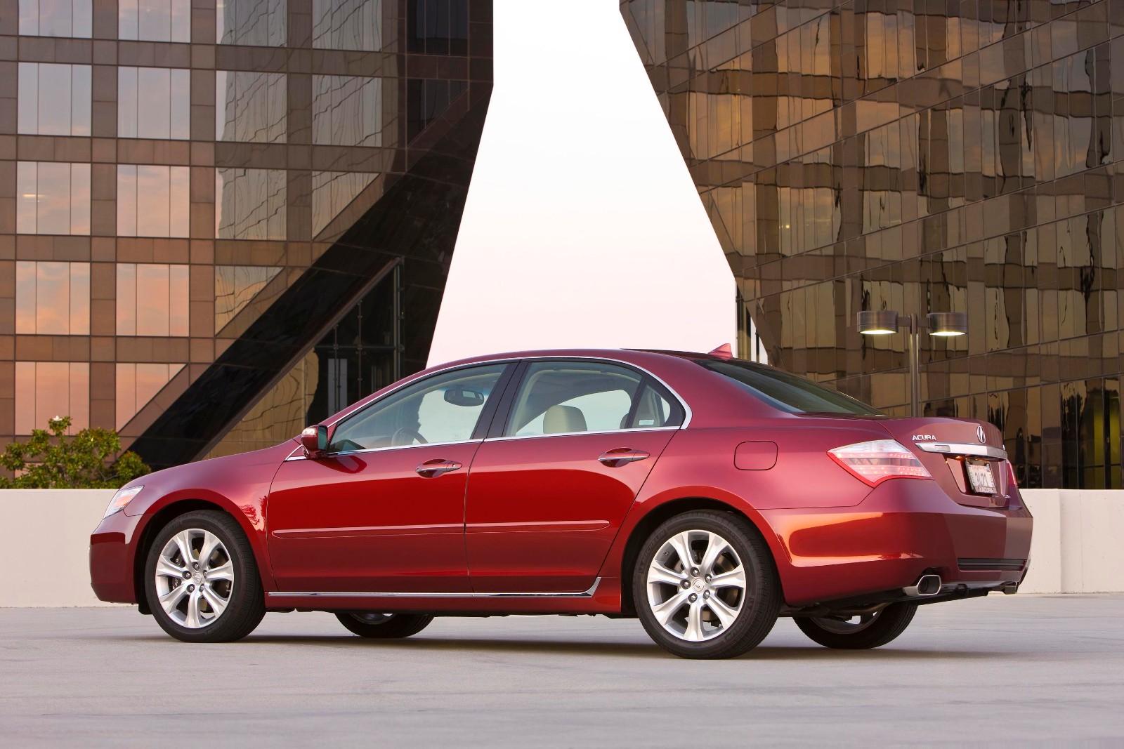 Acura RL Base