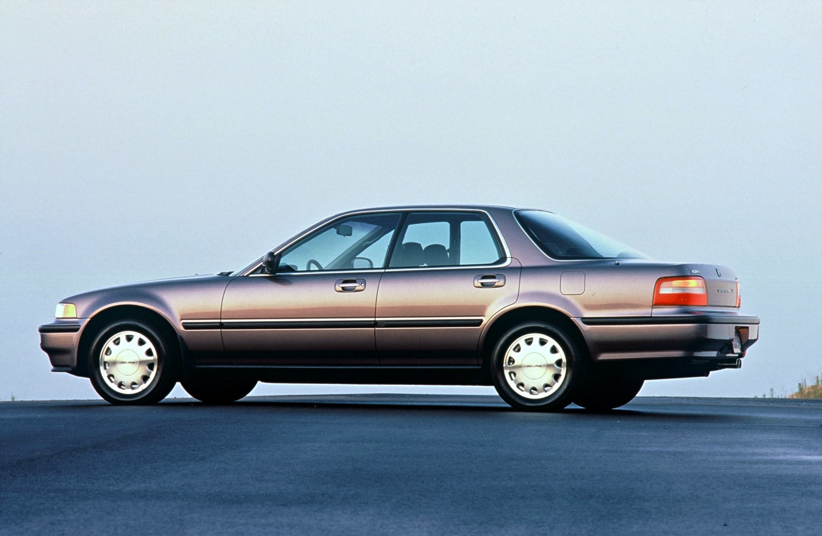 Acura Vigor Base