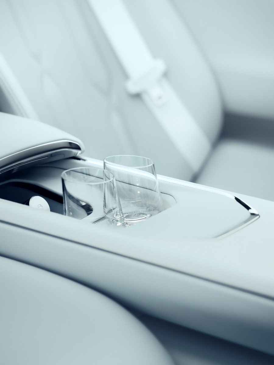 Vision BMW Alpina Previews a New Grand Touring Future
