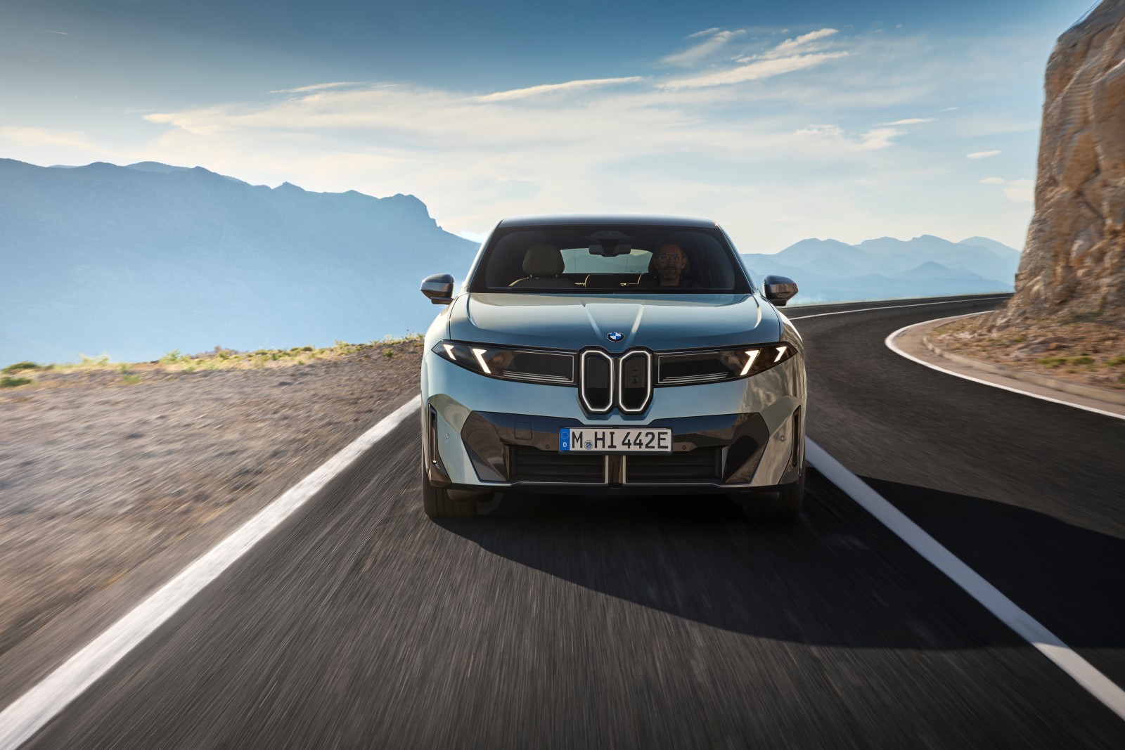 BMW iX4 50 xDrive M Sport