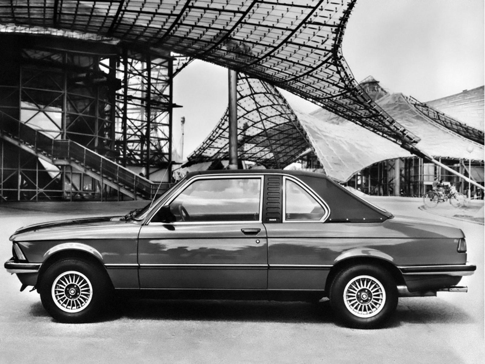 BMW 3 series 323i Top Cabriolet by Baur