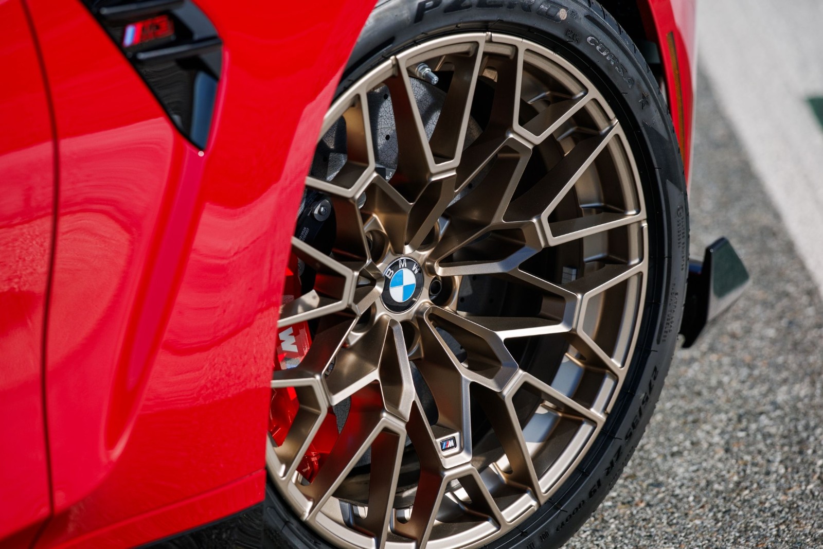BMW M3 CS Handschalter Sends Off the G80 M3 With a Manual Gearbox