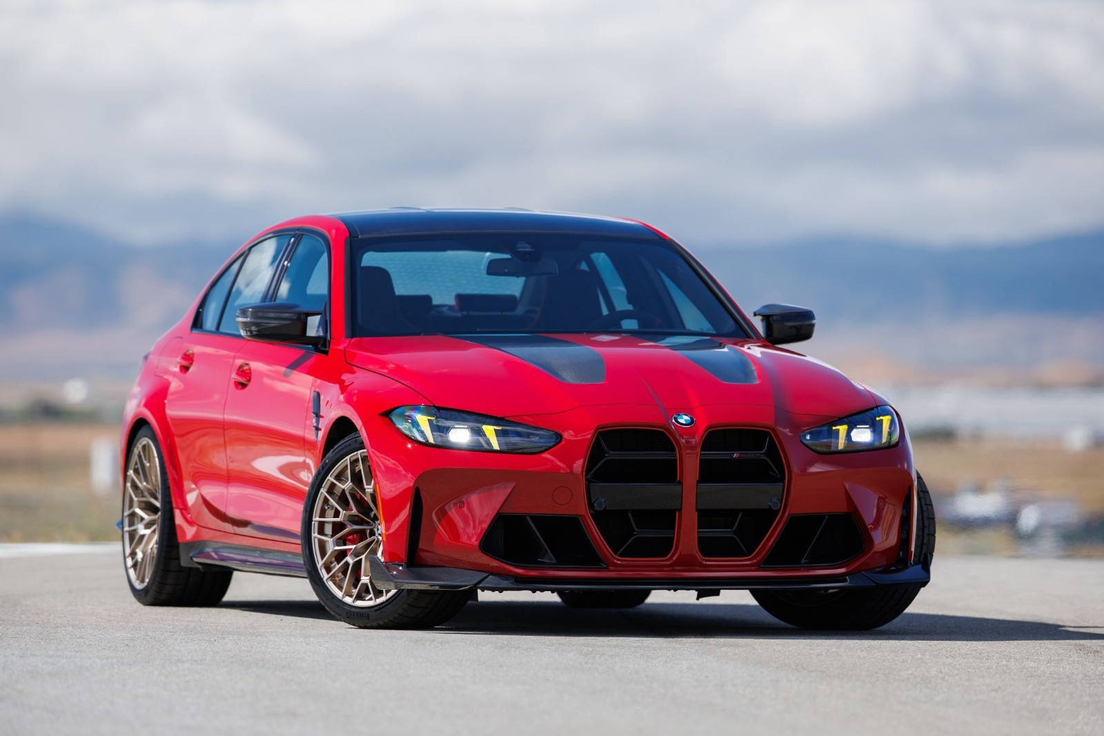 BMW M3 CS Handschalter Sends Off the G80 M3 With a Manual Gearbox