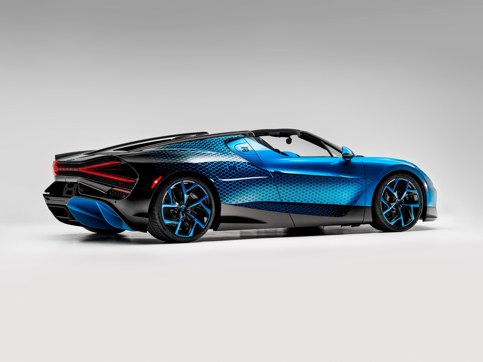 Bugatti W16 Mistral Fly Bug Revealed as a One-Off Sur Mesure Roadster