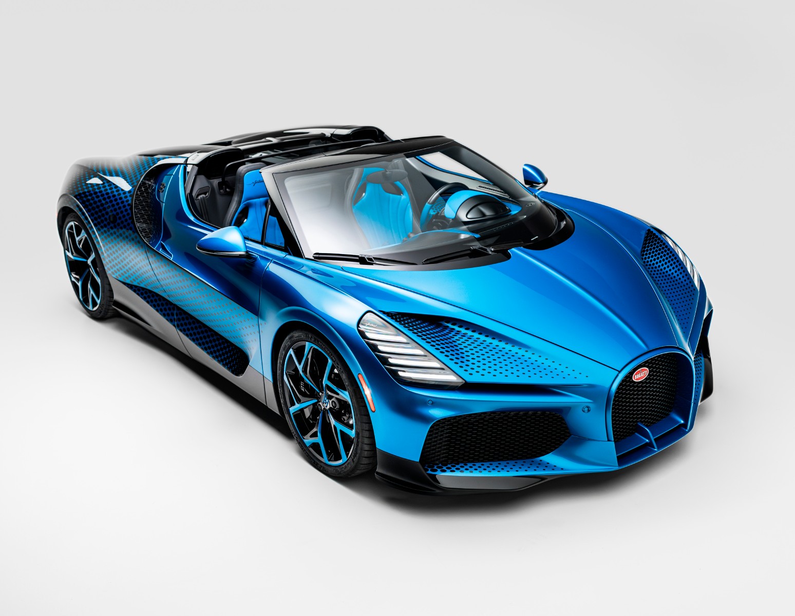 Bugatti W16 Mistral Fly Bug Revealed as a One-Off Sur Mesure Roadster