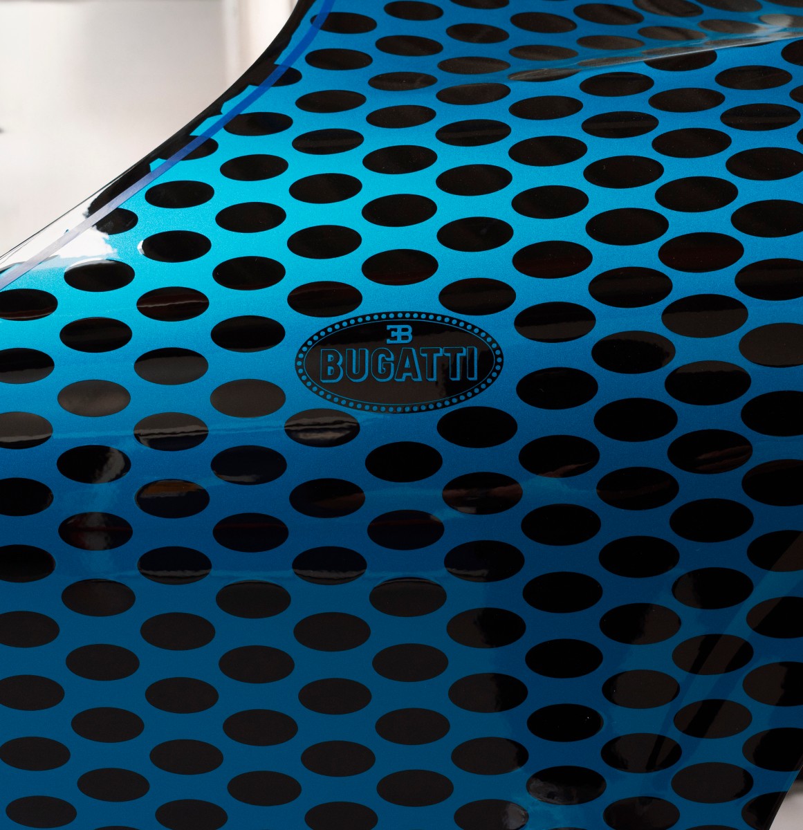 Bugatti W16 Mistral Fly Bug Revealed as a One-Off Sur Mesure Roadster