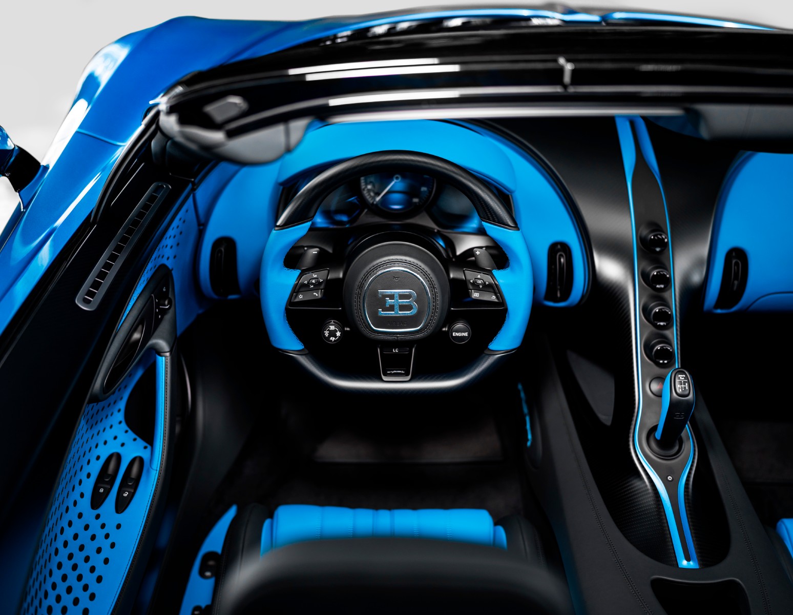 Bugatti W16 Mistral Fly Bug Revealed as a One-Off Sur Mesure Roadster