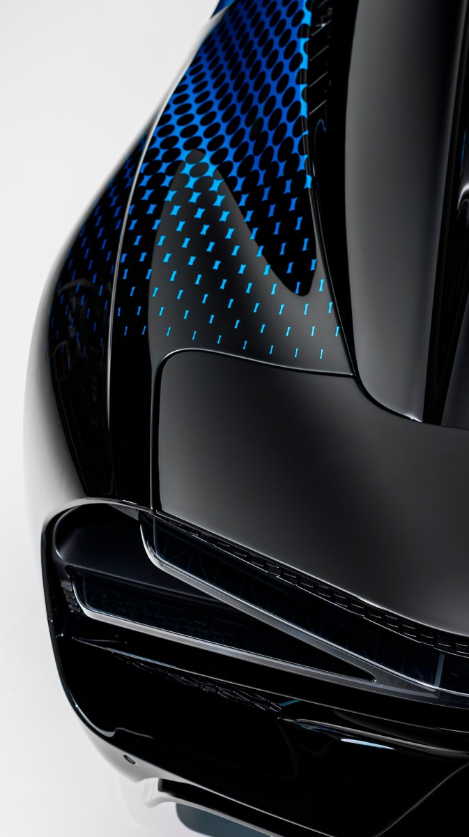 Bugatti W16 Mistral Fly Bug Revealed as a One-Off Sur Mesure Roadster