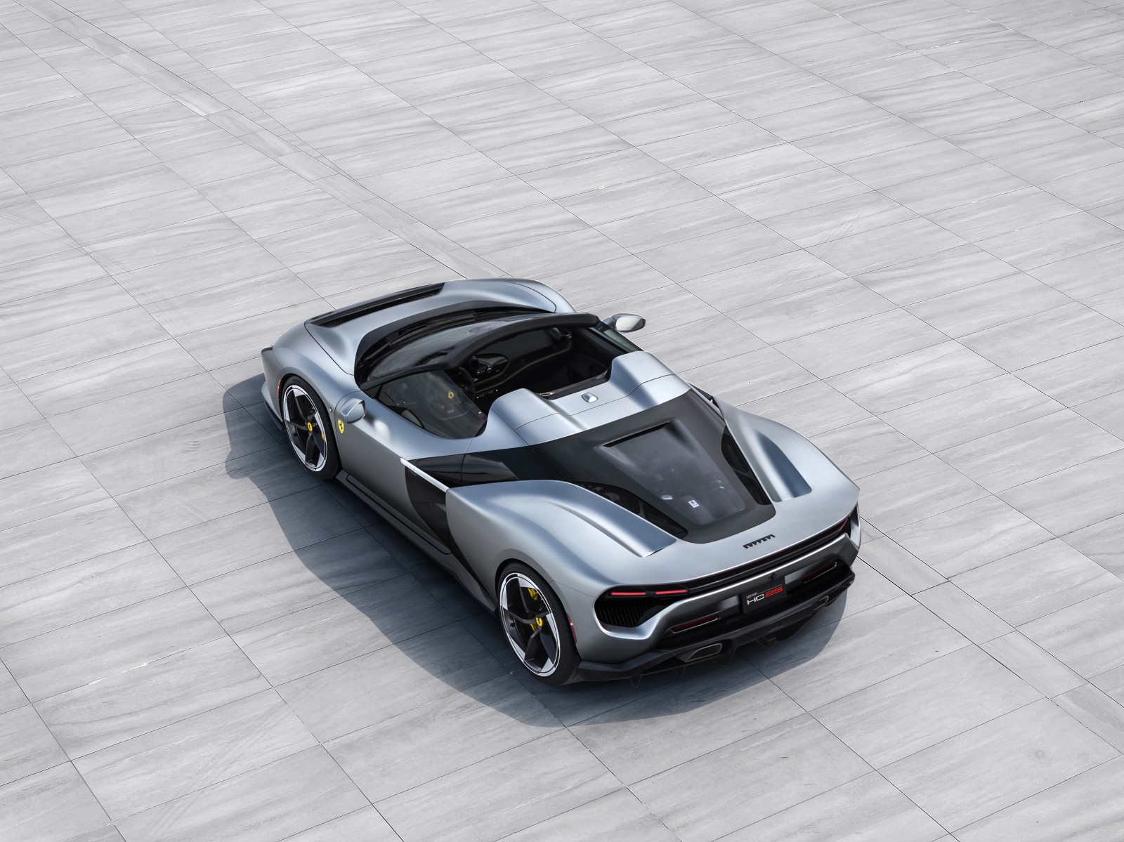 Ferrari HC25 Debuts as a One-Off V8 Roadster Based on the F8 Spider