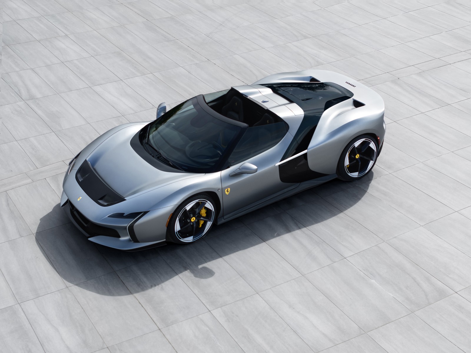Ferrari HC25 Debuts as a One-Off V8 Roadster Based on the F8 Spider