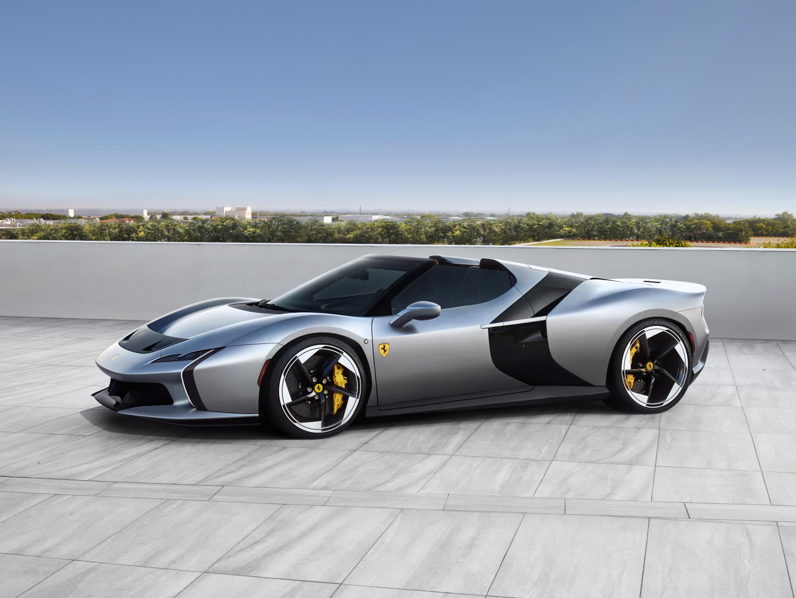 Ferrari HC25 Debuts as a One-Off V8 Roadster Based on the F8 Spider