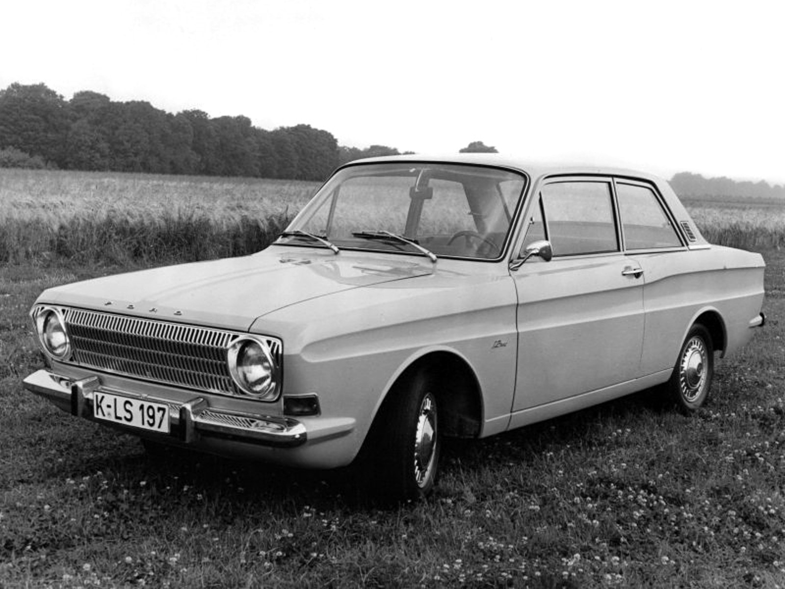 4th generation (M-series Smaller line)