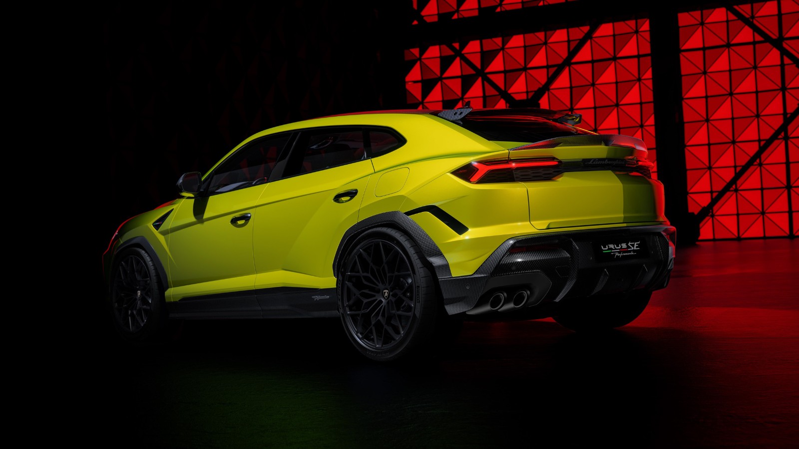 Lamborghini's Hybrid Urus Performante Adds Muscle But Loses the Sprint Advantage
