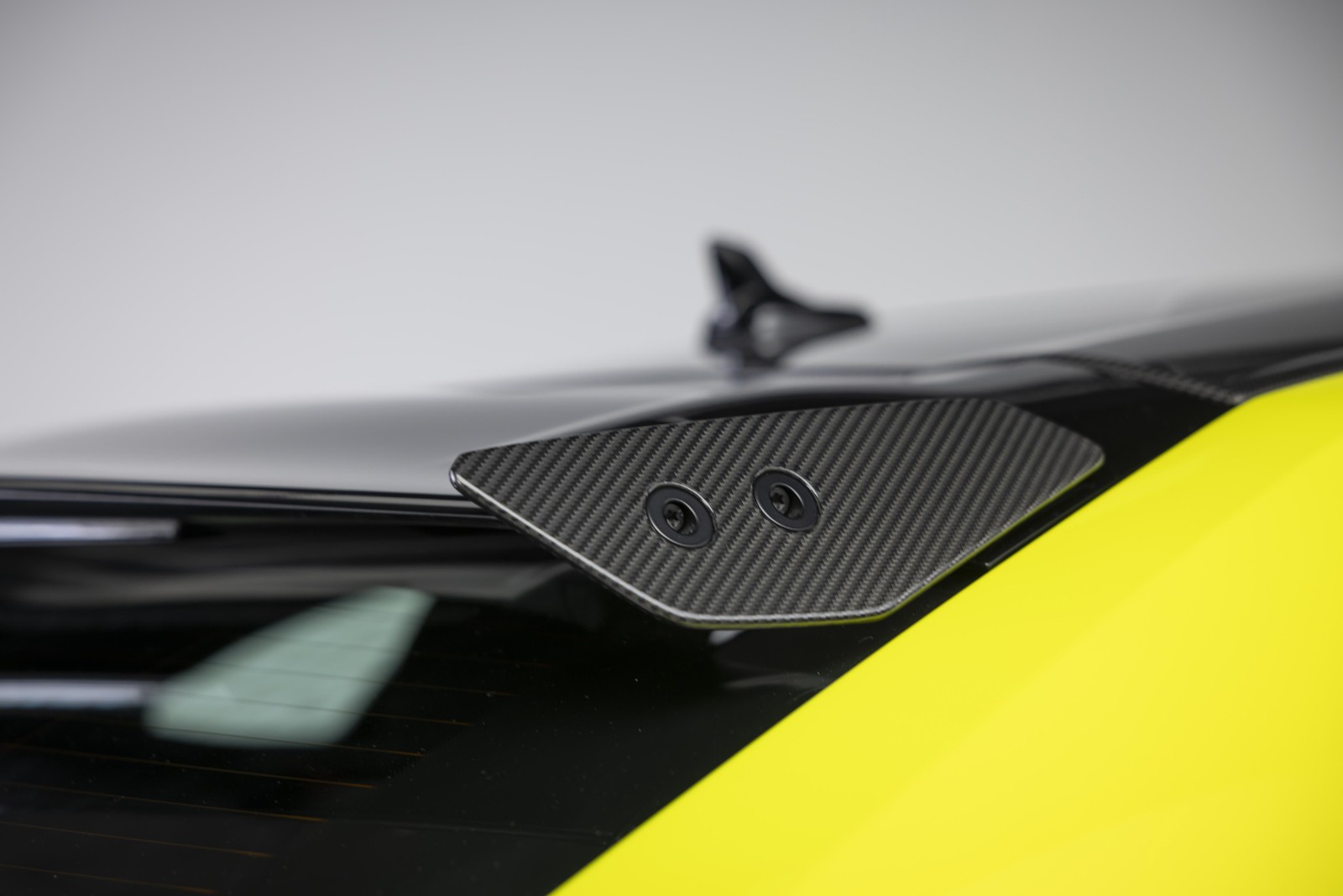 Lamborghini's Hybrid Urus Performante Adds Muscle But Loses the Sprint Advantage
