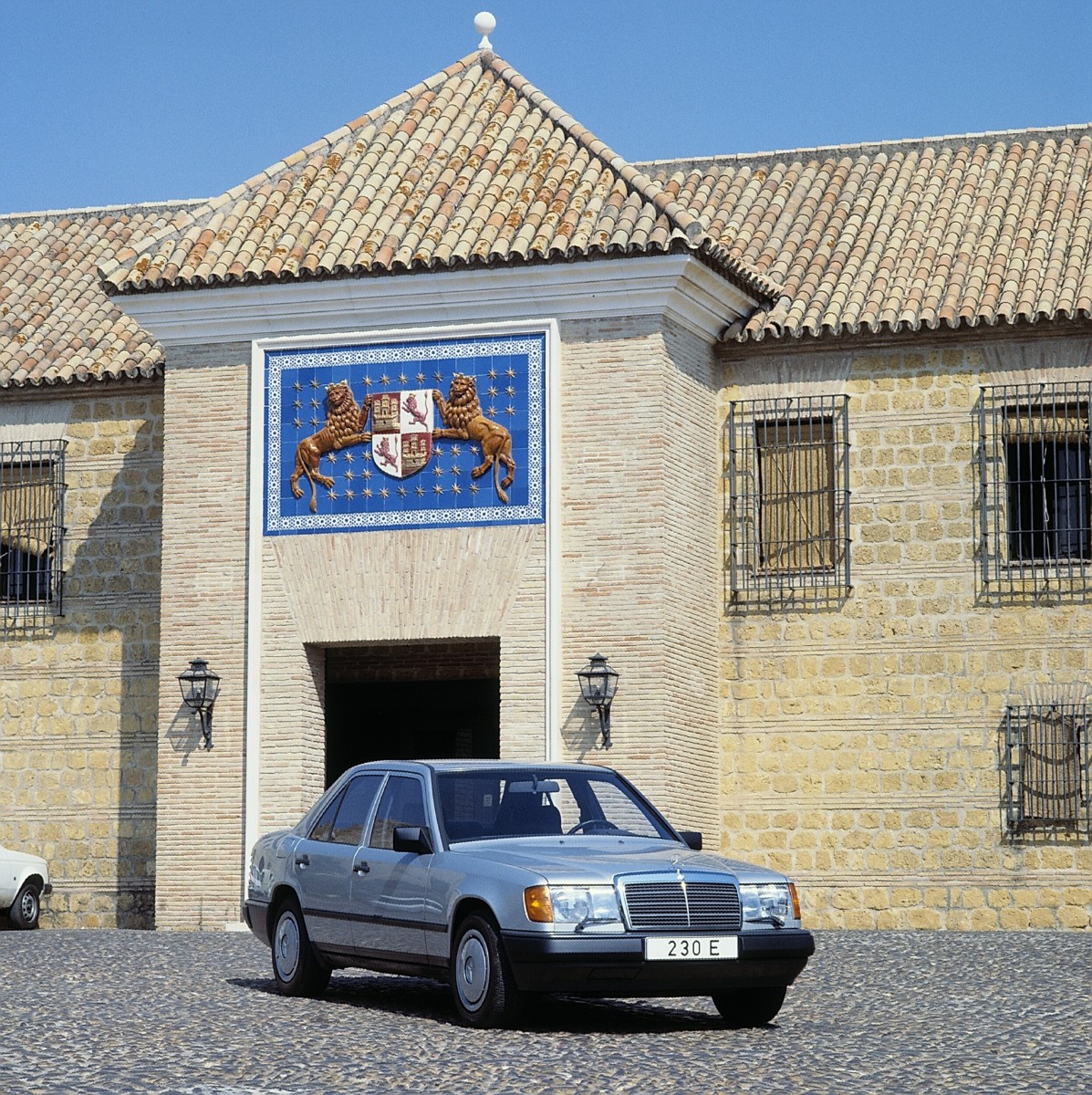 Mercedes-Benz E-class 230 E