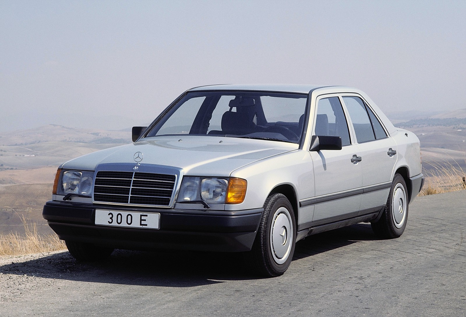 Mercedes-Benz E-class 300 E