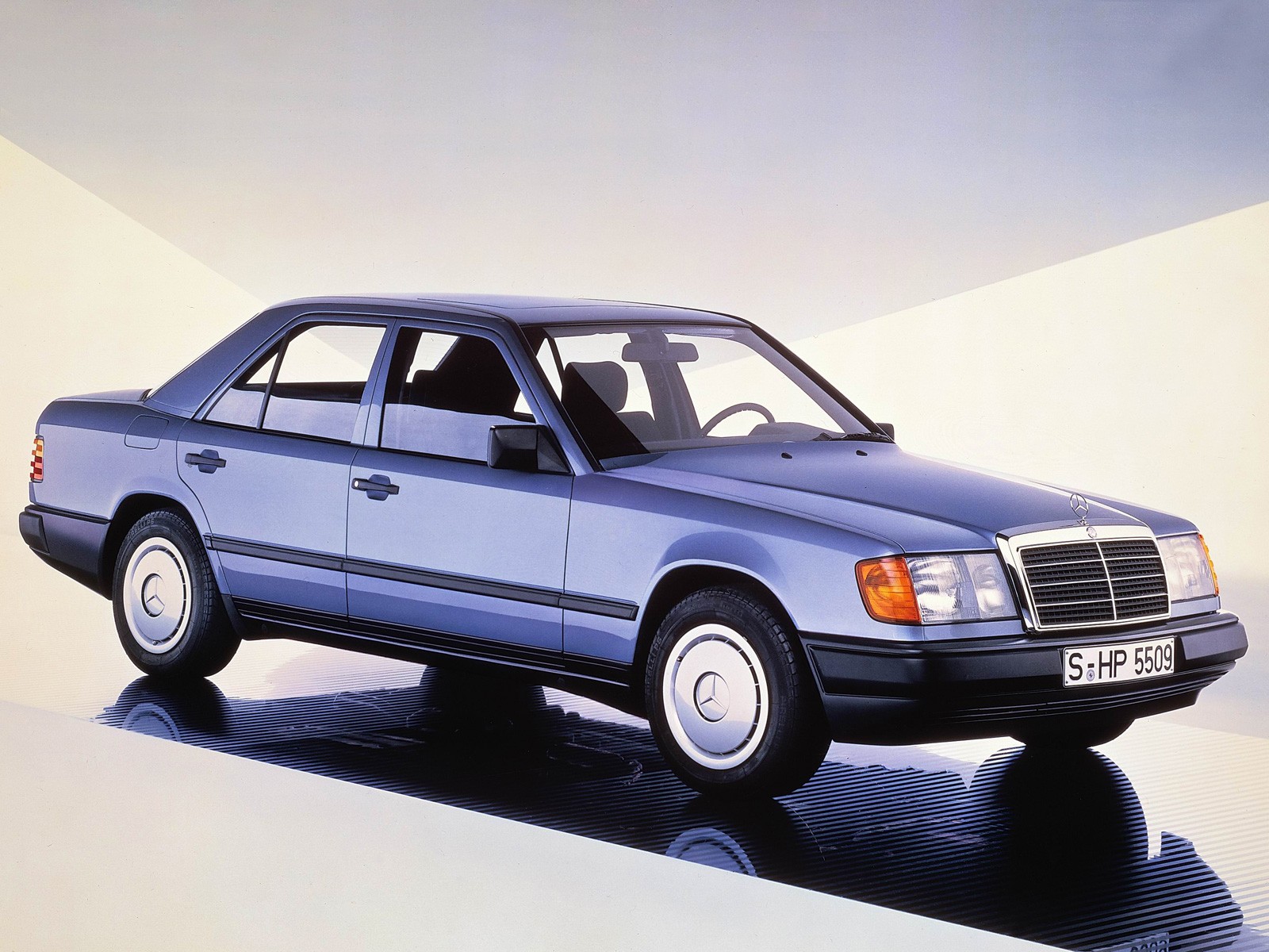Mercedes-Benz E-class 300 E