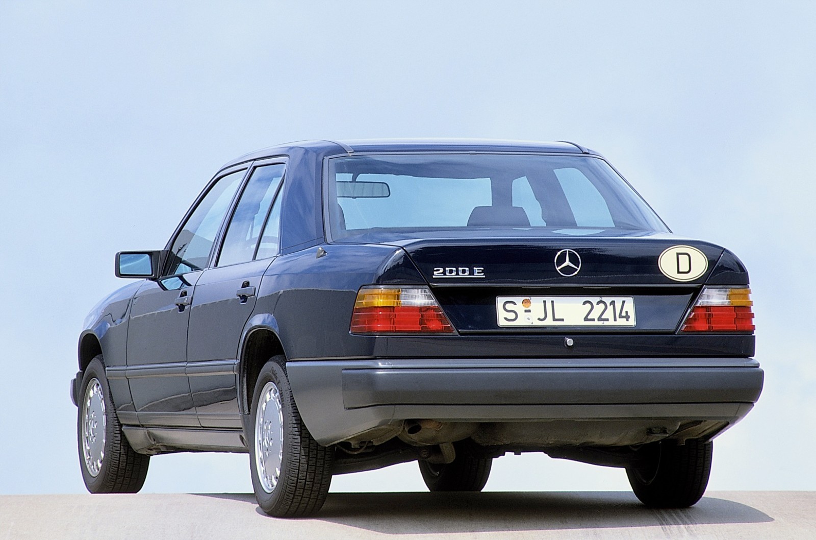 Mercedes-Benz E-class 200 E