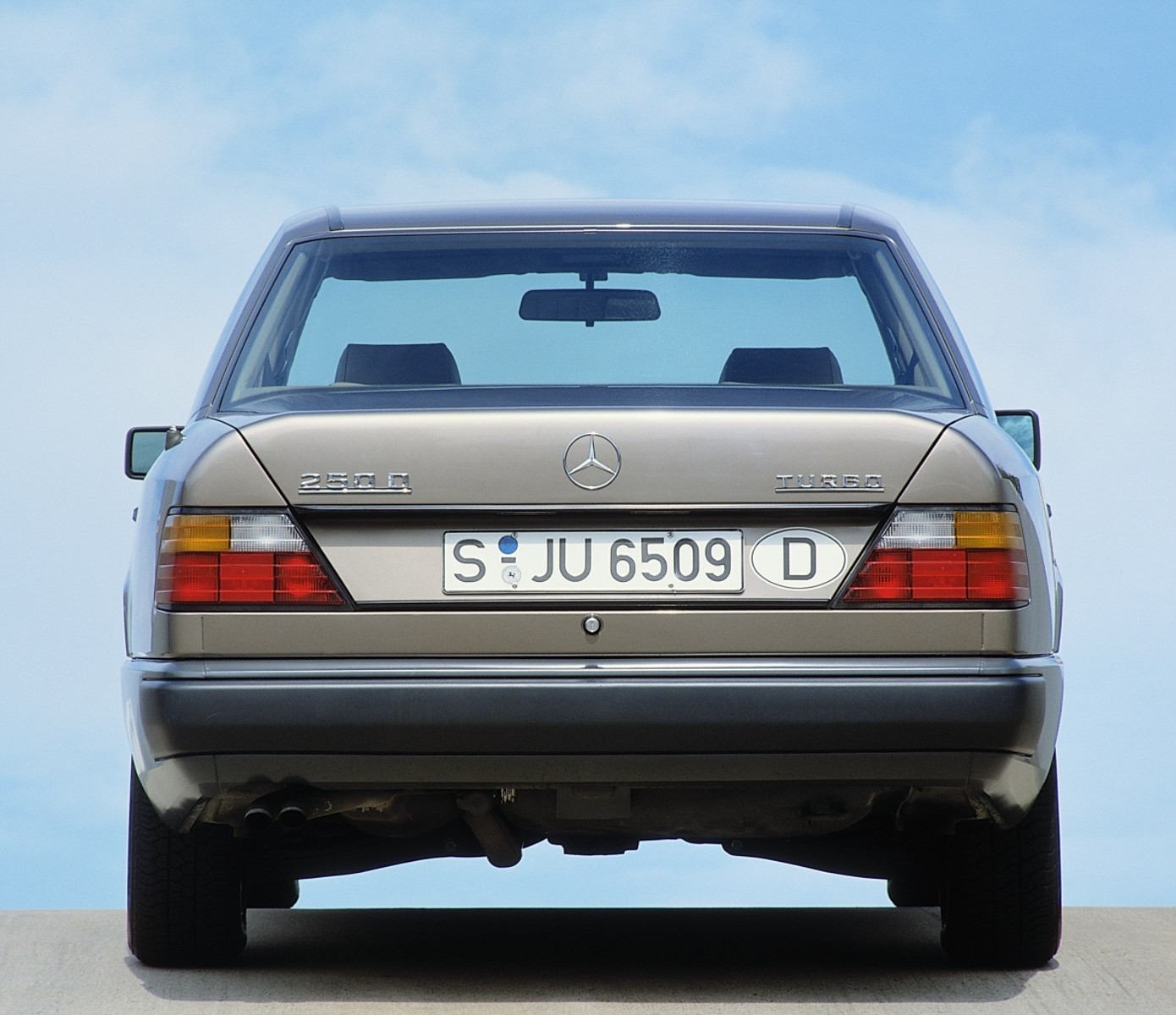 Mercedes-Benz E-class 250 D Turbo