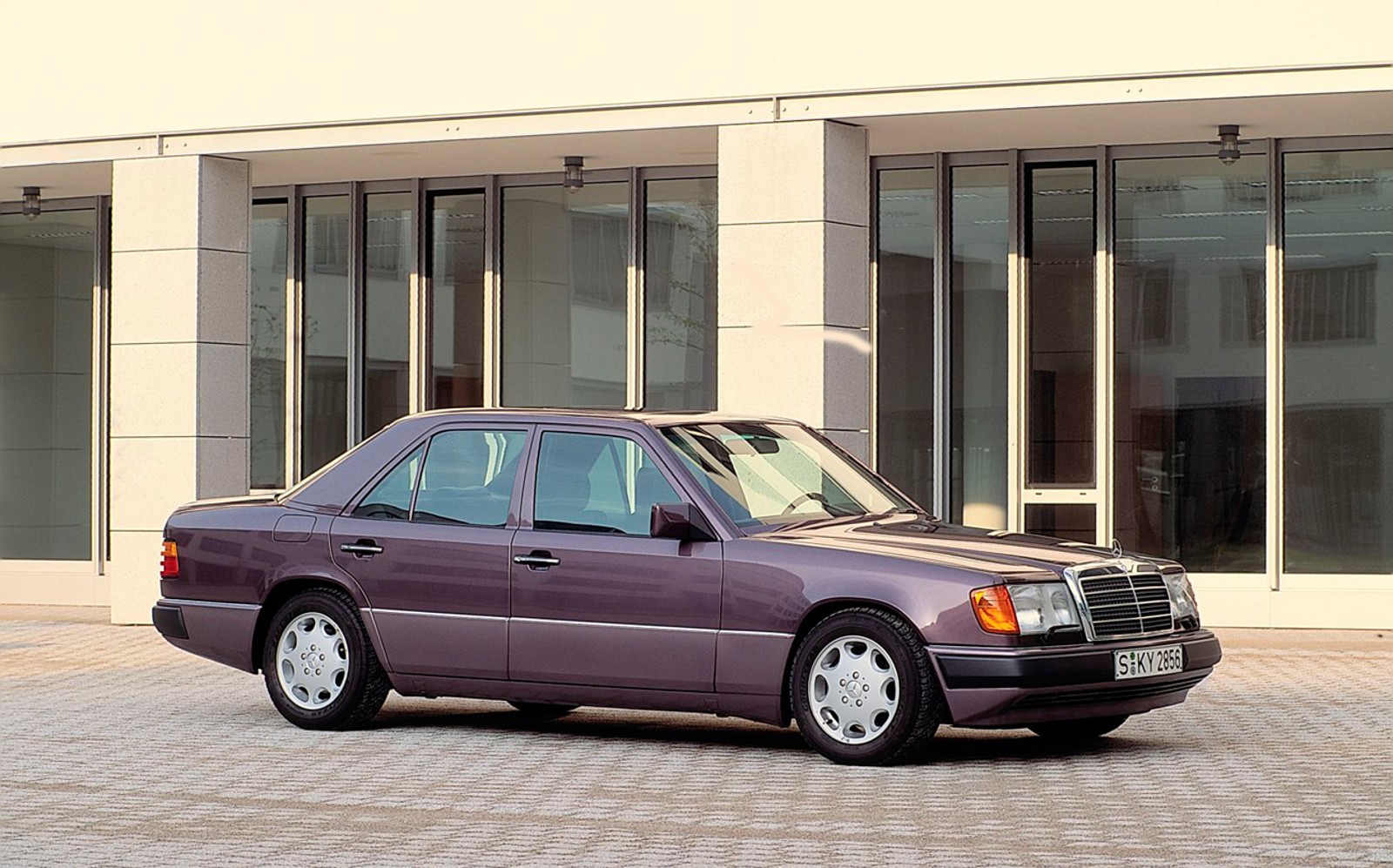 Mercedes-Benz E-class 400 E