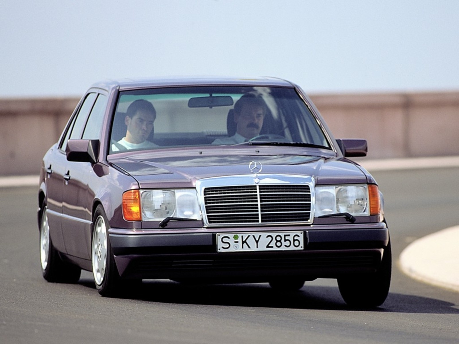 Mercedes-Benz E-class 400 E