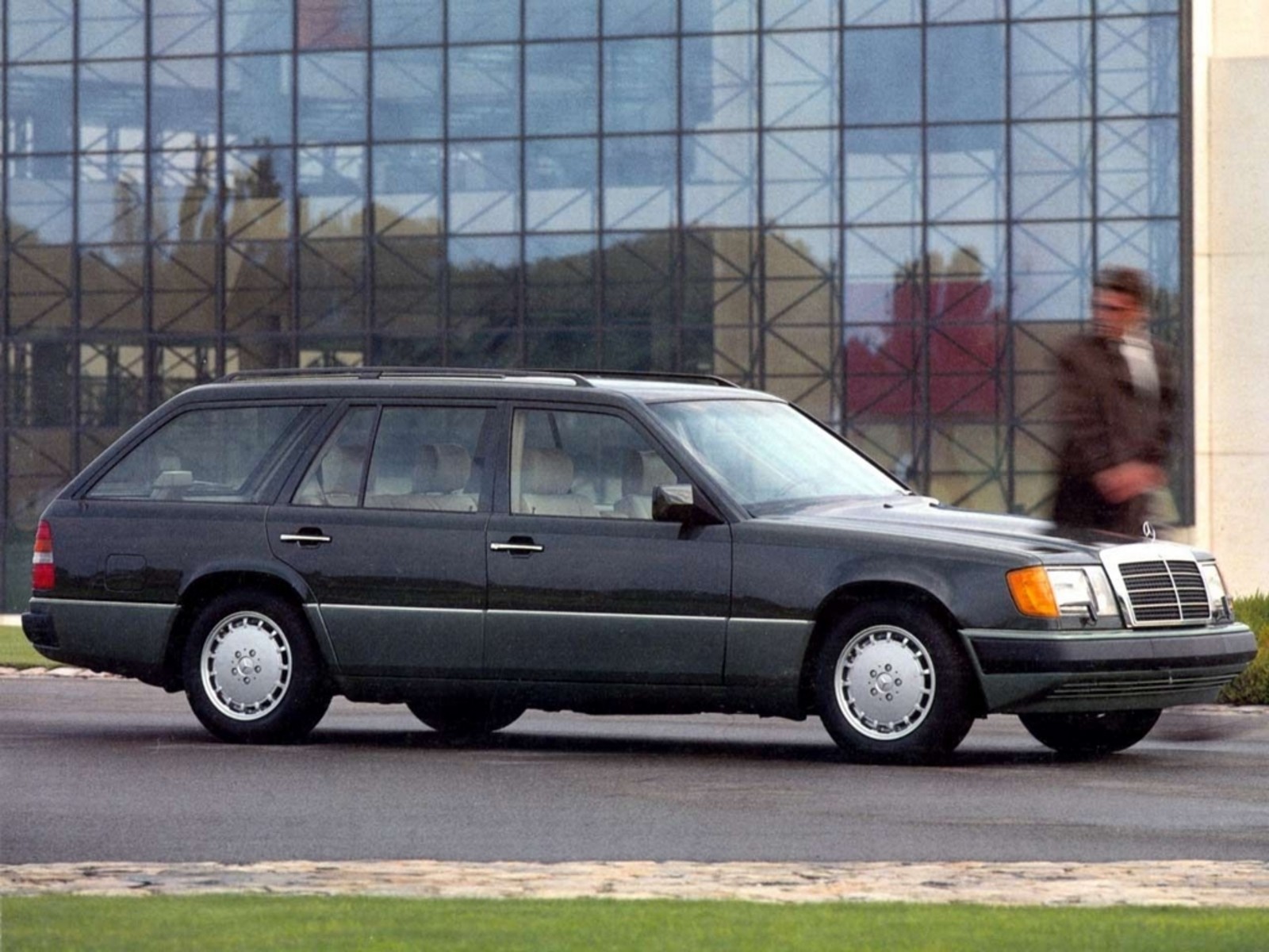 Mercedes-Benz E-class 300 TE