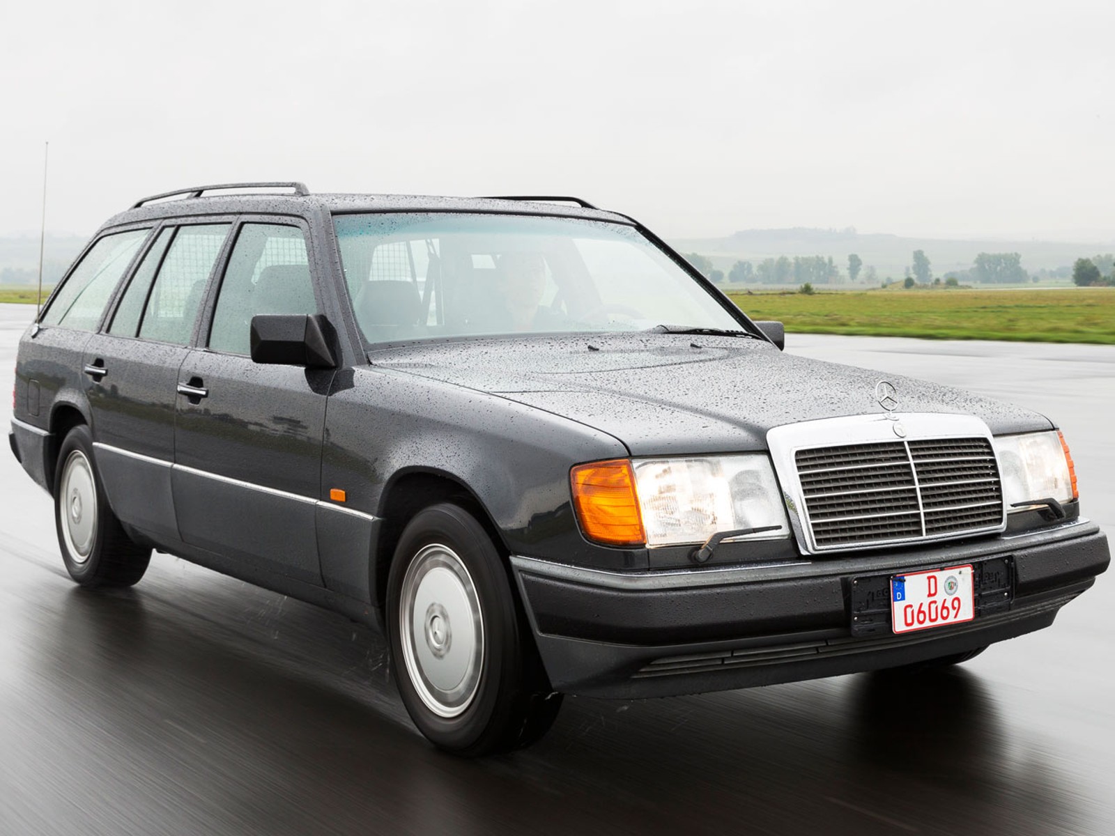 Mercedes-Benz E-class 320 TE