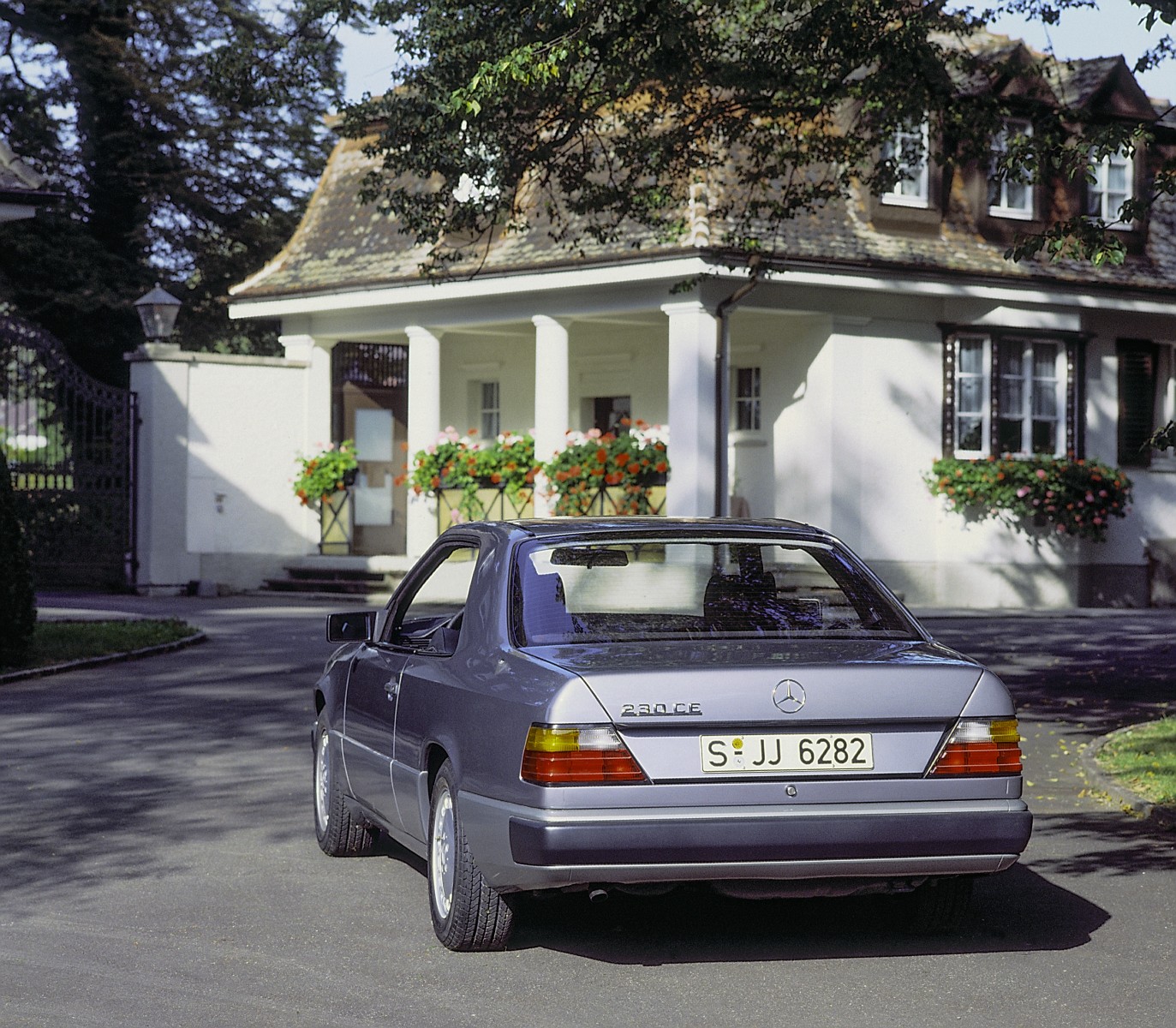 Mercedes-Benz E-class 230 CE
