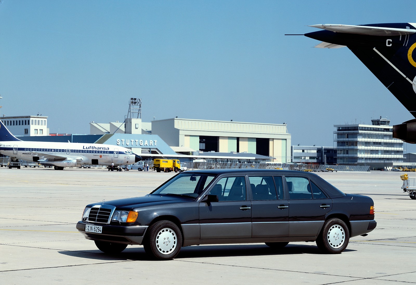 Mercedes-Benz E-class 260 E Limousine