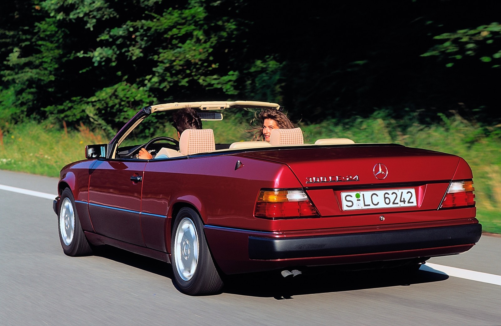 Mercedes-Benz E-class 300 CE-24 Cabrio