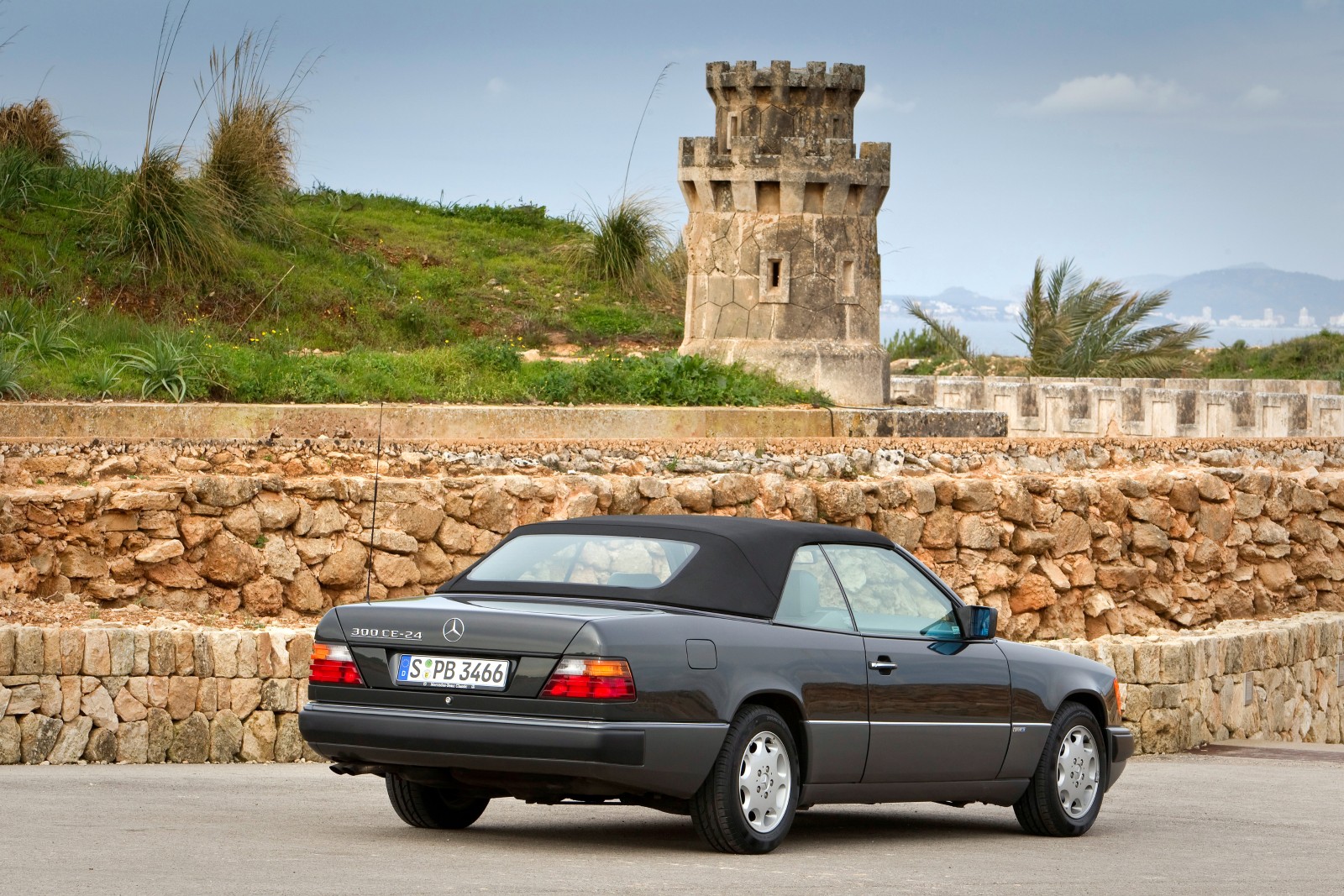 Mercedes-Benz E-class 300 CE-24 Cabrio