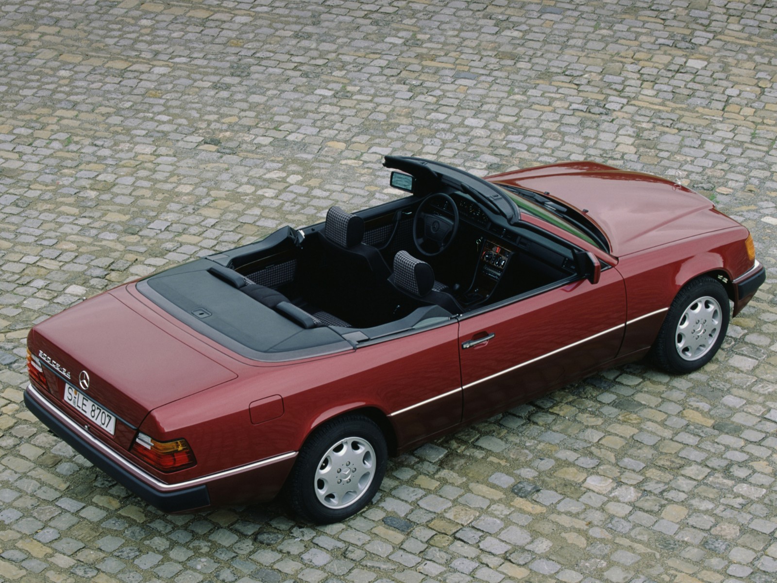 Mercedes-Benz E-class 300 CE-24 Cabrio
