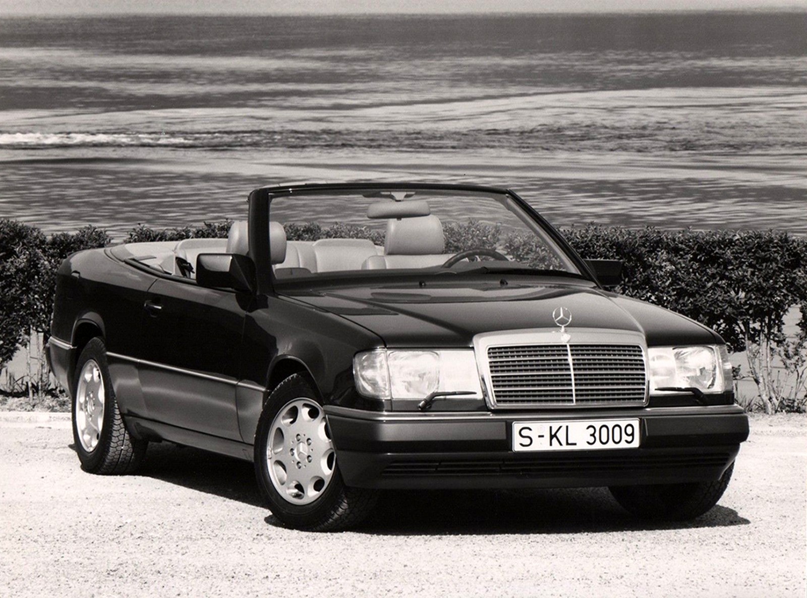 Mercedes-Benz E-class 300 CE-24 Cabrio