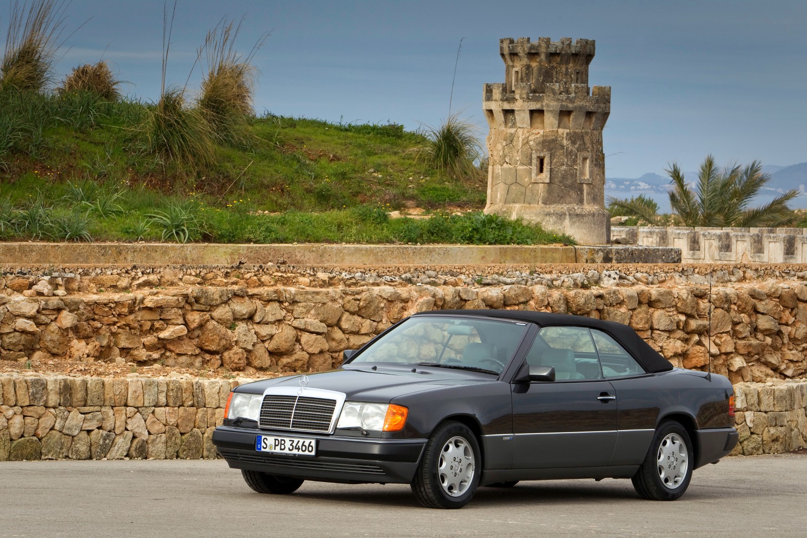 Mercedes-Benz E-class 300 CE-24 Cabrio