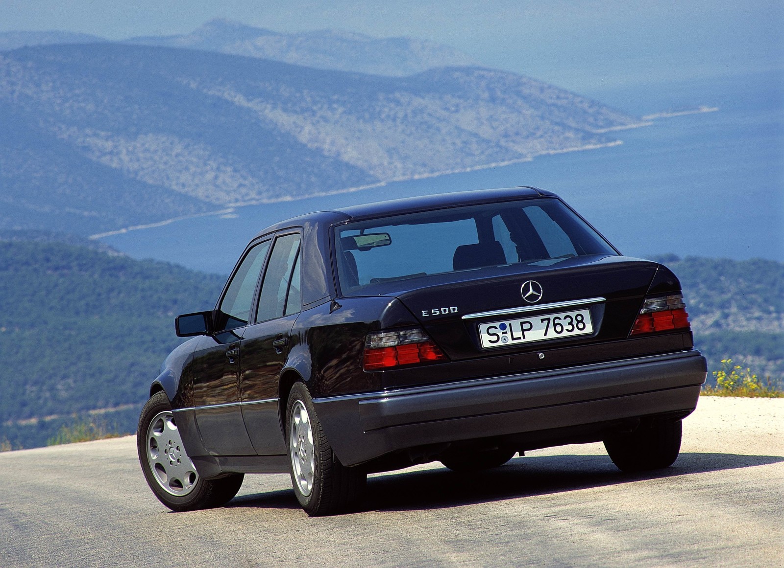 Mercedes-Benz E-class E 500
