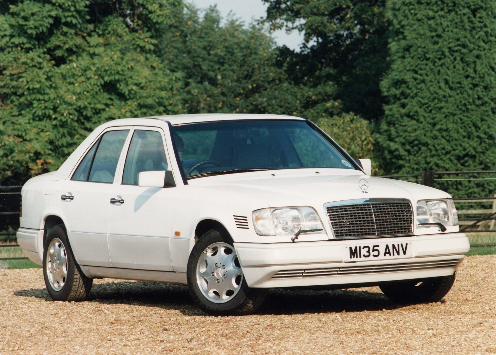 Mercedes-Benz E-class E 300 Turbodiesel