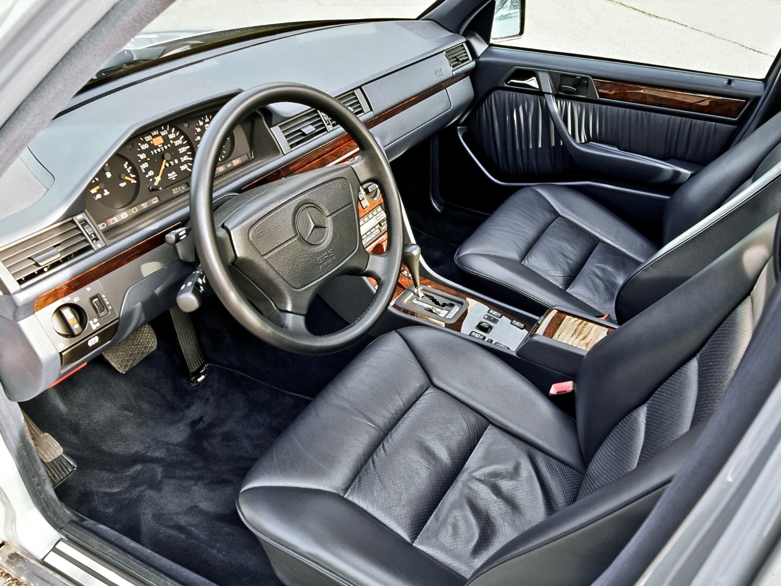 Mercedes-Benz E-class E 420
