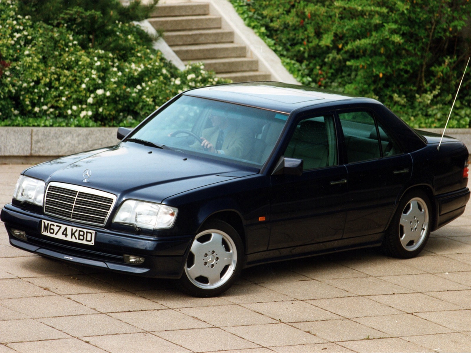Mercedes-Benz E-class E 36 AMG