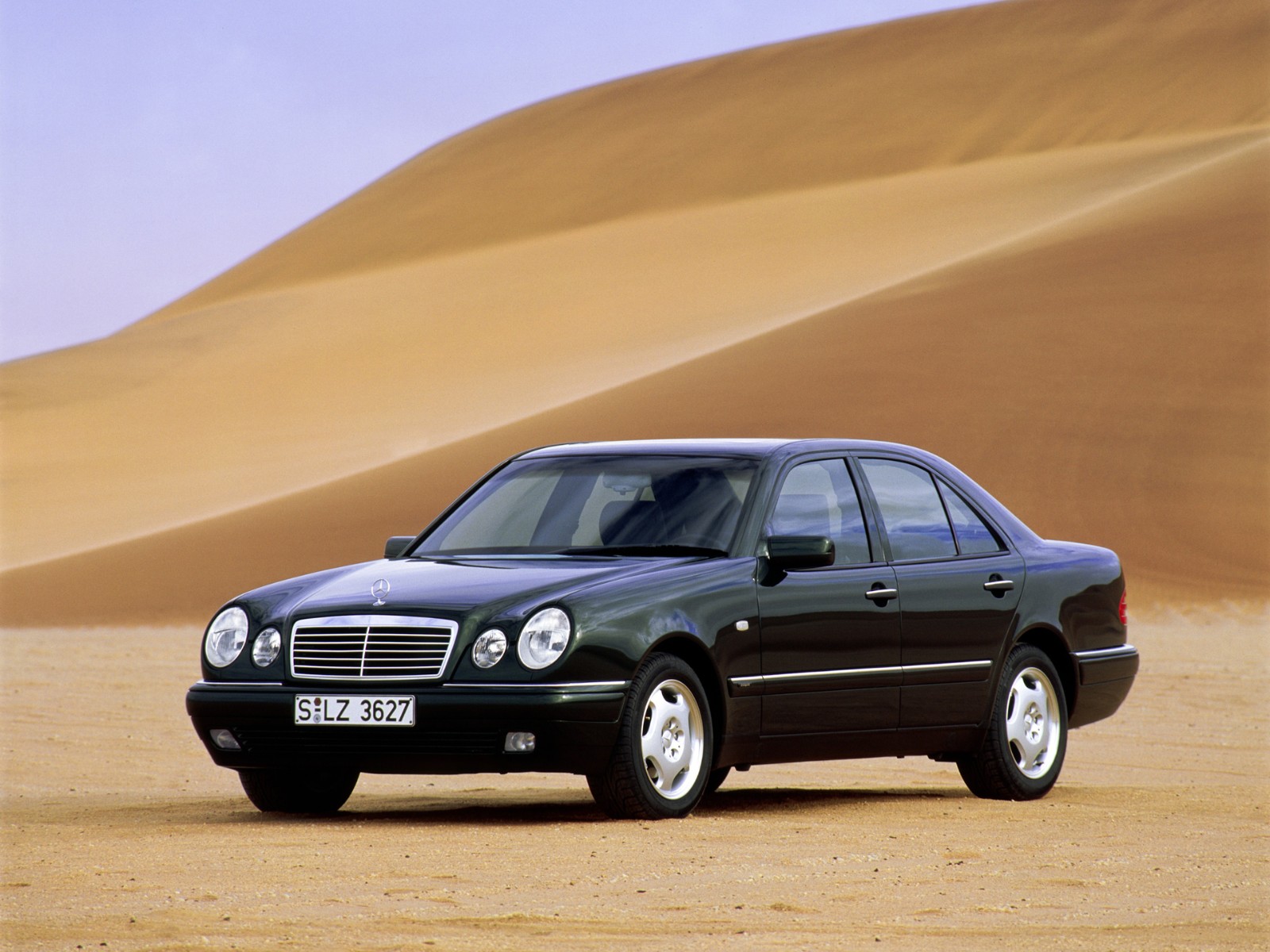 Mercedes-Benz E-class E 230