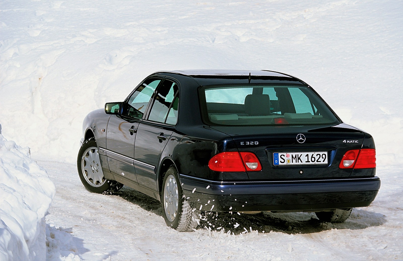 Mercedes-Benz E-class E 320 4MATIC