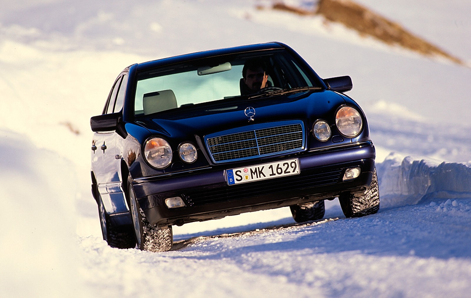 Mercedes-Benz E-class E 320 4MATIC