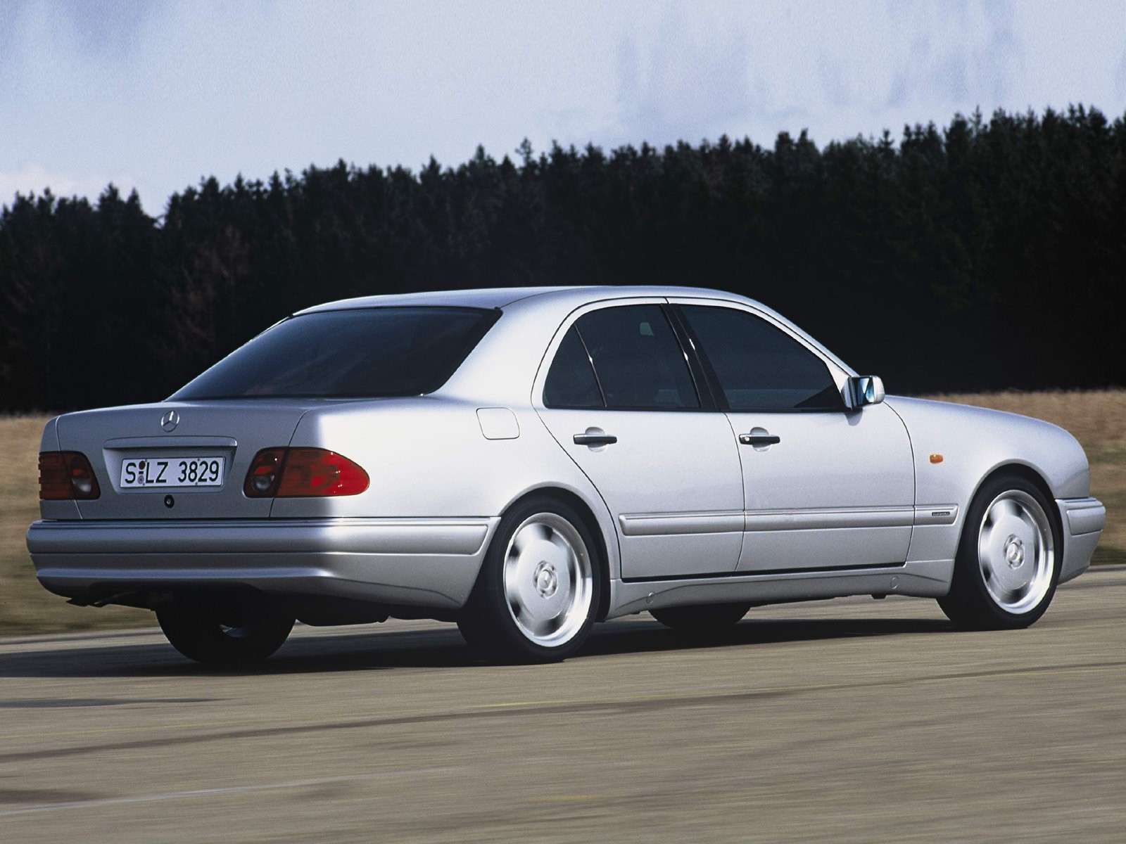 Mercedes-Benz E-class E 50 AMG